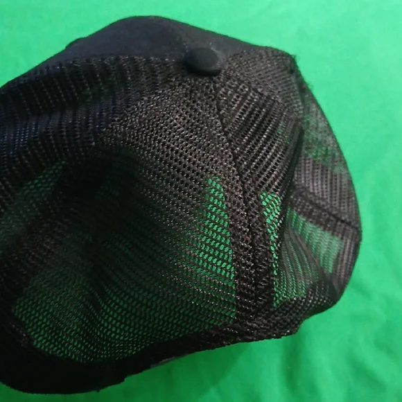 Pre-loved Black Cap with Blue LA Logo - Picture 2 of 7